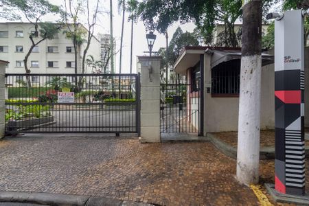 Apartamento para alugar com 77m², 2 quartos e 1 vaga Apartamento para alugar com 77m², 2 quartos e 1 vagaFachada