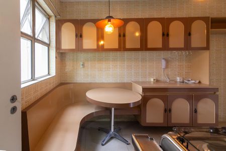 Apartamento para alugar com 77m², 2 quartos e 1 vaga Apartamento para alugar com 77m², 2 quartos e 1 vagaCozinha