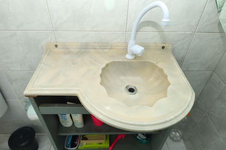 Casa à venda com 320m², 2 quartos e 3 vagasCasa 2 - Banheiro 1