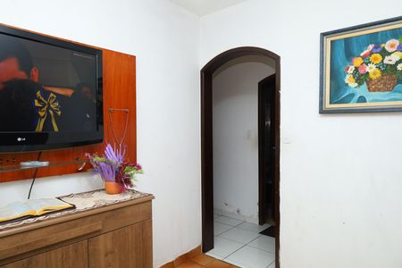 Casa à venda com 320m², 2 quartos e 3 vagasCasa 1 - Sala