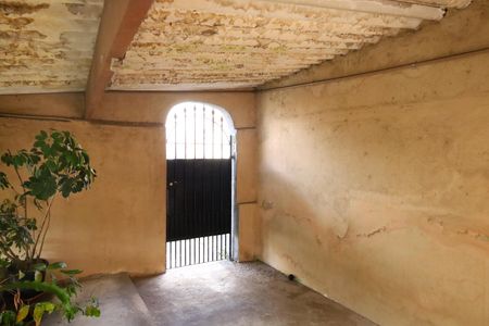 Casa à venda com 320m², 2 quartos e 3 vagasCasa 2 - Quintal