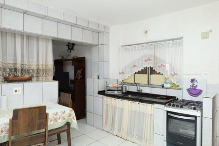 Casa à venda com 320m², 2 quartos e 3 vagasCasa 3 - Cozinha
