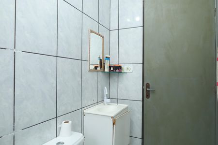 Casa à venda com 320m², 2 quartos e 3 vagasCasa 2 - Banheiro 2