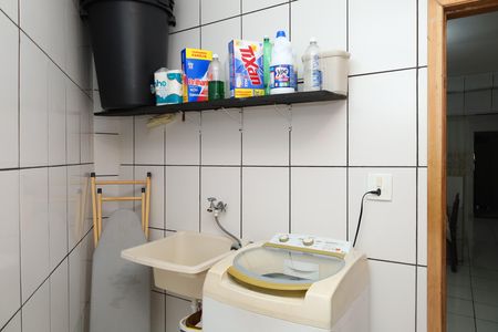 Casa à venda com 320m², 2 quartos e 3 vagasCasa 3 - Área de Serviço