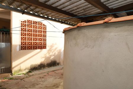 Casa à venda com 320m², 2 quartos e 3 vagasCasa 1 - Área de Serviço