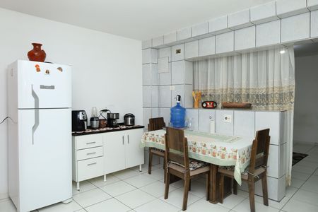 Casa à venda com 320m², 2 quartos e 3 vagasCasa 3 - Cozinha