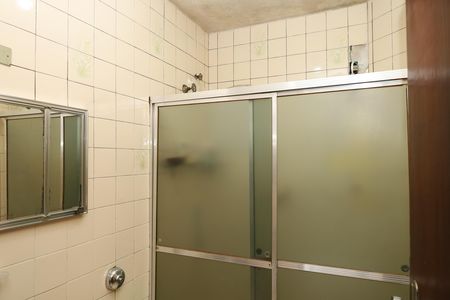 Casa à venda com 320m², 2 quartos e 3 vagasCasa 1 - Banheiro