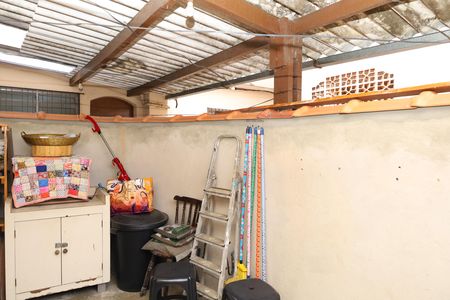 Casa à venda com 320m², 2 quartos e 3 vagasCasa 3 - Quintal