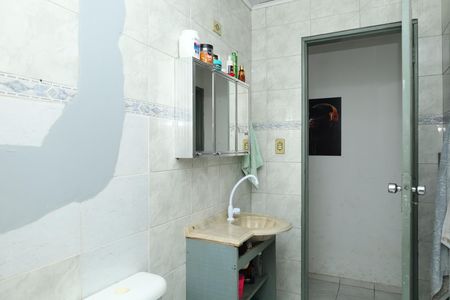 Casa à venda com 320m², 2 quartos e 3 vagasCasa 2 - Banheiro 1