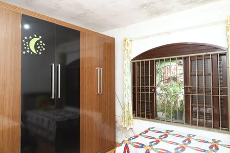 Casa à venda com 320m², 2 quartos e 3 vagasCasa 1 - Quarto 2