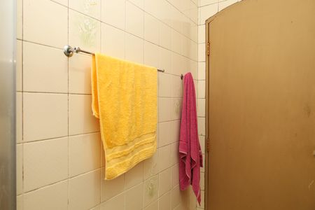 Casa à venda com 320m², 2 quartos e 3 vagasCasa 1 - Banheiro