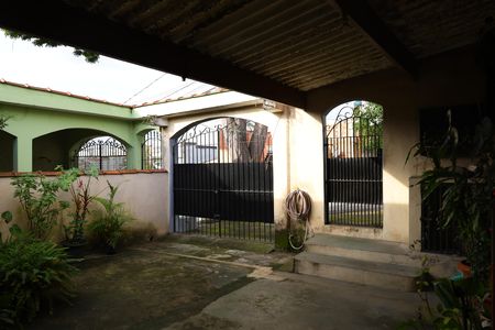 Casa à venda com 320m², 2 quartos e 3 vagasCasa 1 - Varanda