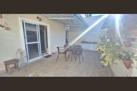 Casa de condomínio à venda com 97m², 3 quartos e 2 vagas