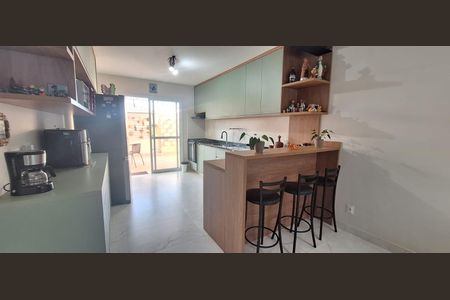 Casa de condomínio à venda com 97m², 3 quartos e 2 vagas