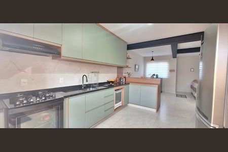 Casa de condomínio à venda com 97m², 3 quartos e 2 vagas