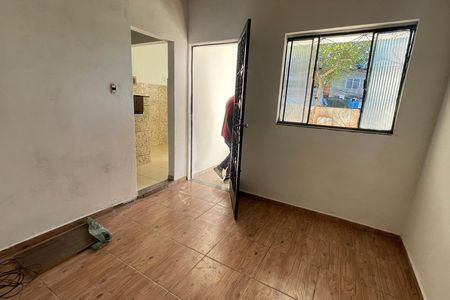 Casa para alugar com 70m², 1 quarto e sem vaga Casa para alugar com 70m², 1 quarto e sem vagaSala
