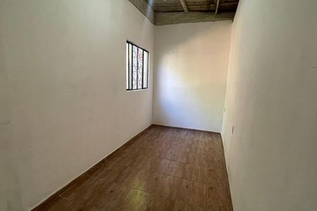 Quarto de casa para alugar com 1 quarto, 70m² em São Bento, Duque de Caxias
