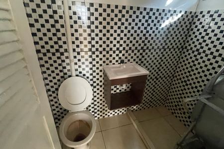 Casa para alugar com 70m², 1 quarto e sem vaga Casa para alugar com 70m², 1 quarto e sem vagaBanheiro