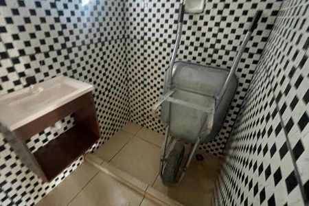 Casa para alugar com 70m², 1 quarto e sem vaga Casa para alugar com 70m², 1 quarto e sem vagaBanheiro