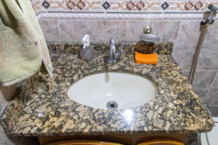 Casa à venda com 300m², 4 quartos e 3 vagas Casa à venda com 300m², 4 quartos e 3 vagasBanheiro Social