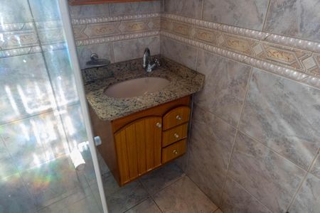 Casa à venda com 300m², 4 quartos e 3 vagas Casa à venda com 300m², 4 quartos e 3 vagasBanheiro do quarto 4