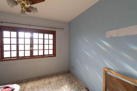 Casa à venda com 300m², 4 quartos e 3 vagas Casa à venda com 300m², 4 quartos e 3 vagasQuarto 2