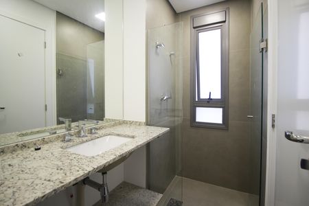 Apartamento para alugar com 67m², 2 quartos e 1 vaga Apartamento para alugar com 67m², 2 quartos e 1 vagaBanheiro da Suíte 3