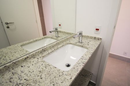Apartamento para alugar com 67m², 2 quartos e 1 vaga Apartamento para alugar com 67m², 2 quartos e 1 vagaLavabo