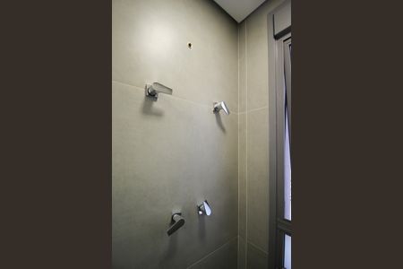 Apartamento para alugar com 67m², 2 quartos e 1 vaga Apartamento para alugar com 67m², 2 quartos e 1 vagaBanheiro da Suíte 2