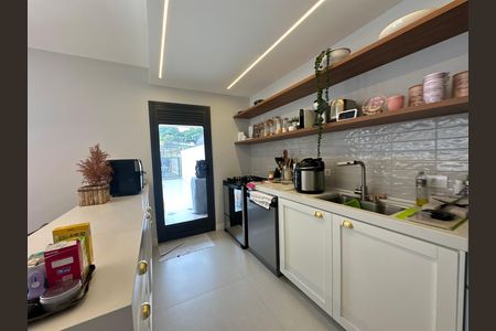 Apartamento à venda com 346m², 3 quartos e 2 vagasCozinha