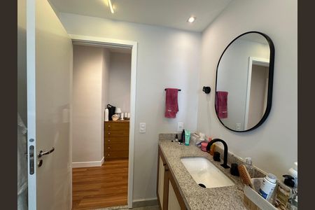 Apartamento à venda com 346m², 3 quartos e 2 vagasBanheiro da Suíte 2