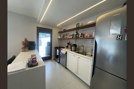 Apartamento à venda com 346m², 3 quartos e 2 vagasCozinha