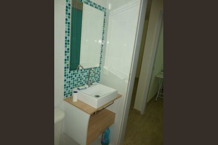 Apartamento à venda com 50m², 2 quartos e 1 vaga Apartamento à venda com 50m², 2 quartos e 1 vagaBanheiro