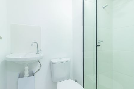 Apartamento para alugar com 36m², 2 quartos e sem vaga Apartamento para alugar com 36m², 2 quartos e sem vagaBanheiro