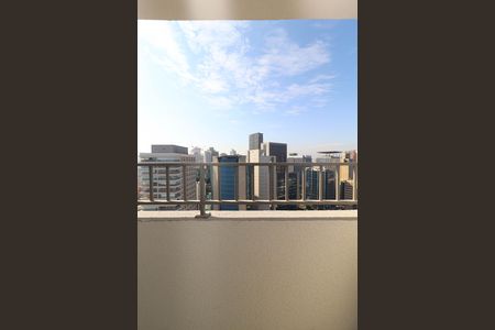 Varanda de kitnet/studio para alugar com 1 quarto, 24m² em Pinheiros, São Paulo