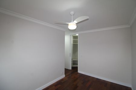 Apartamento à venda com 124m², 3 quartos e 3 vagasQuarto 2