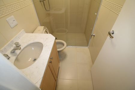 Apartamento à venda com 124m², 3 quartos e 3 vagasQuarto 2 - Banheiro