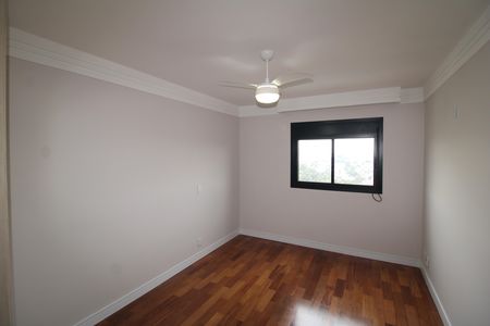 Apartamento à venda com 124m², 3 quartos e 3 vagasQuarto 3 