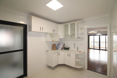 Apartamento à venda com 124m², 3 quartos e 3 vagasCozinha