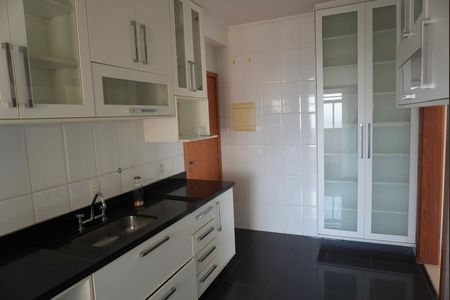 Apartamento para alugar com 133m², 3 quartos e 2 vagasCozinha
