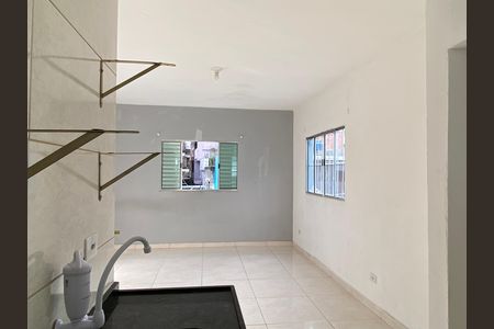 Casa para alugar com 30m², 1 quarto e sem vaga Casa para alugar com 30m², 1 quarto e sem vagaCozinha