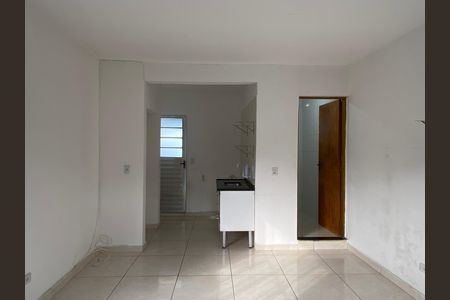 Casa para alugar com 30m², 1 quarto e sem vaga Casa para alugar com 30m², 1 quarto e sem vagaSala - Quarto