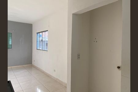 Casa para alugar com 30m², 1 quarto e sem vaga Casa para alugar com 30m², 1 quarto e sem vagaCozinha