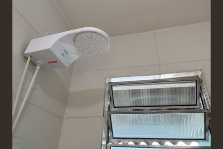 Banheiro de casa para alugar com 1 quarto, 30m² em Remédios, Osasco