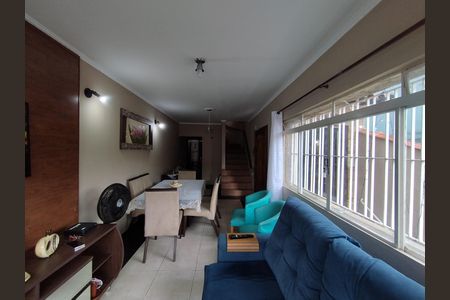 Casa à venda com 137m², 3 quartos e 3 vagasSala 