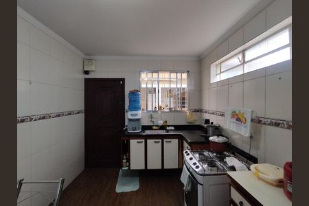 Casa à venda com 137m², 3 quartos e 3 vagasCozinha - Armários