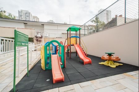 Apartamento à venda com 85m², 2 quartos e 2 vagas Apartamento à venda com 85m², 2 quartos e 2 vagasÁrea comum - Playground
