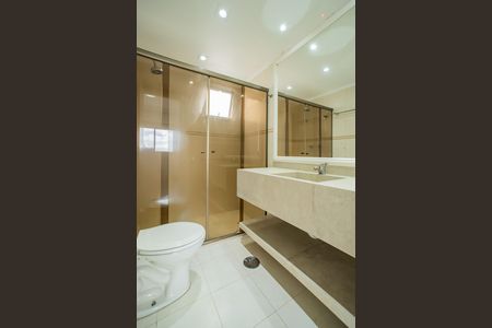 Apartamento à venda com 85m², 2 quartos e 2 vagas Apartamento à venda com 85m², 2 quartos e 2 vagasBanheiro da Suíte