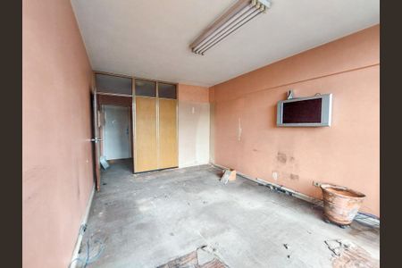 Studio para alugar com 27m², 1 quarto e 1 vagaKitnet