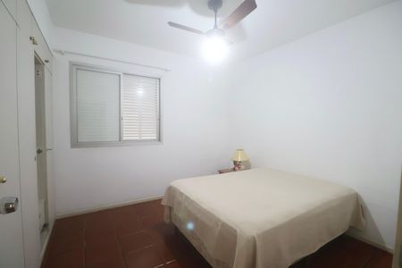 Apartamento para alugar com 120m², 3 quartos e 2 vagas Apartamento para alugar com 120m², 3 quartos e 2 vagasQuarto